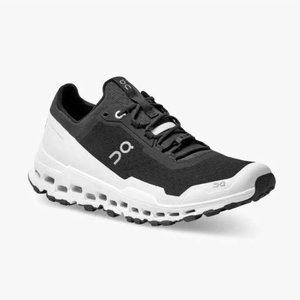 On Running Cloudultra Sneaker
